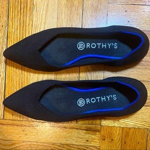 Rothy’s “The Point” black pointed flats in size 10
